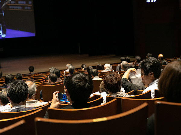 元ナムコ・岩谷さん、遠藤さんも登壇！シンポジウム『朝日教育会議2019』
