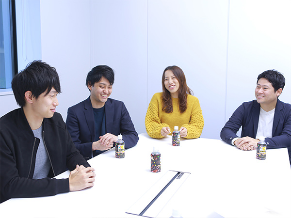 左から、原良輔さん、弘田翔さん、北山めぐみさん、花井雄二朗さん